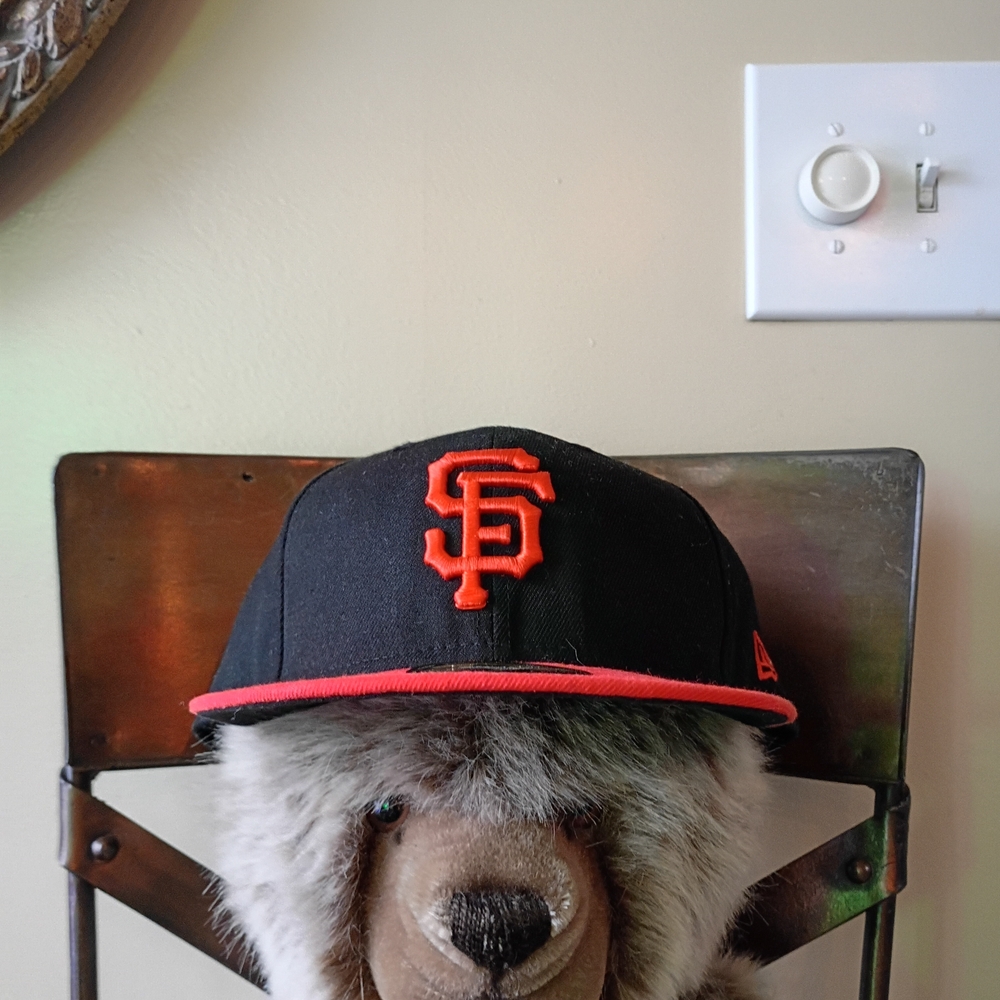 San Francisco Giants Black & Orange Fitted Hat Size 8